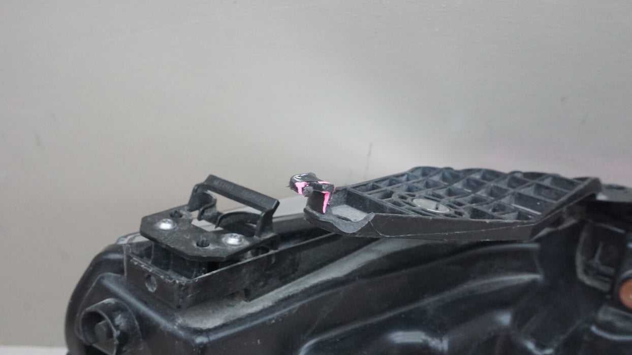 2019-2022 DODGE RAM 1500 FRONT LH LEFT DRIVER SIDE HALOGEN HEADLIGHT OEM