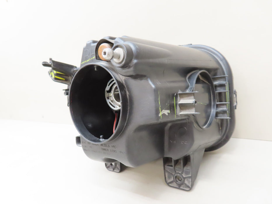 2015-2023 DODGE CHALLENGER FRONT RIGHT HEADLIGHT HALOGEN OEM 68174064-AF 9360