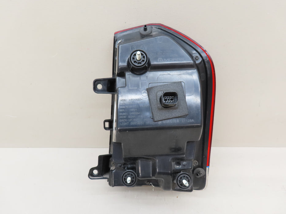 2015-2023 CHRYSLER 300 SRT LEFT DRIVER SIDE TAIL LIGHT OEM 68400331AA