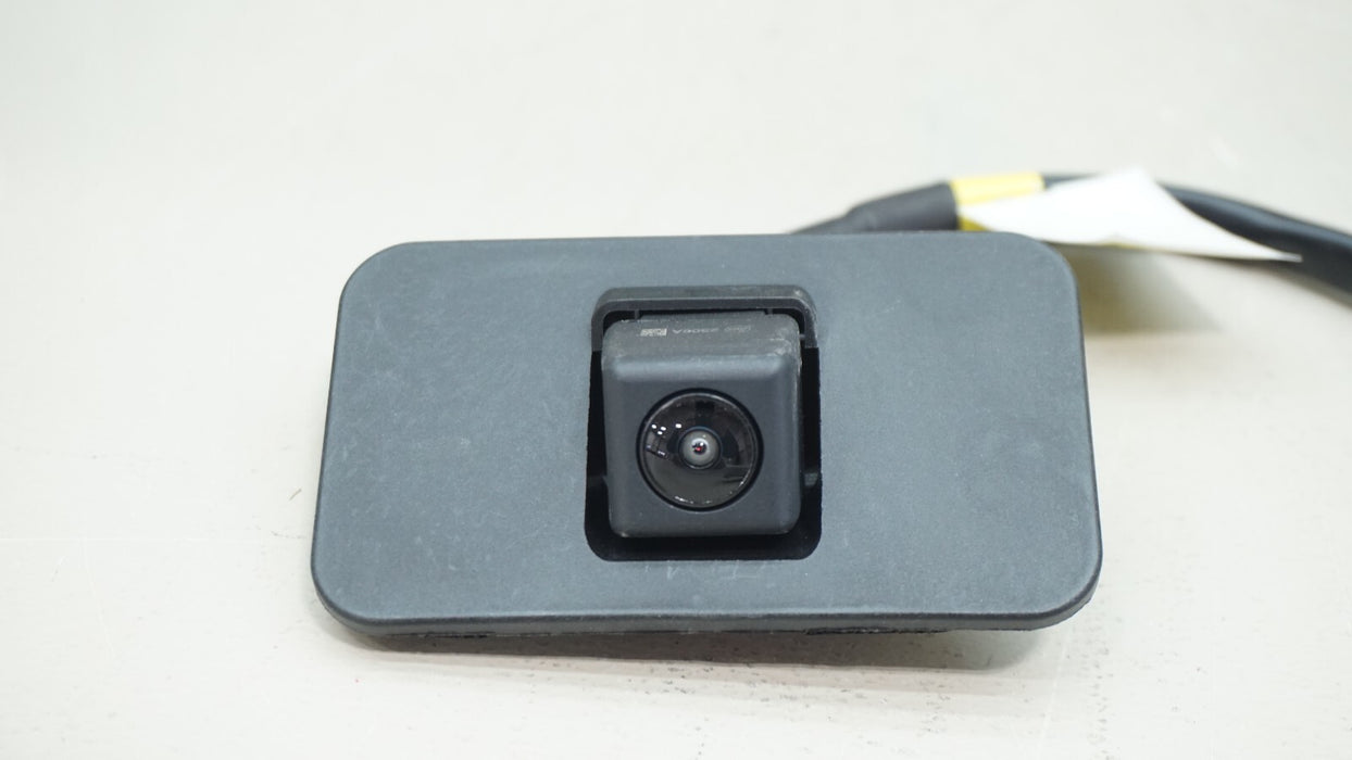 2015-2020 ESCALADE SUBURBAN TAHOE YUKON REAR VIEW PARK ASSIST CAMERA AFTERMARKET
