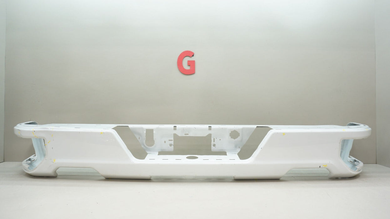 2019-2022 CHEVROLET SILVERADO GMC SIERRA 1500 REAR BUMPER METAL OEM 84429050