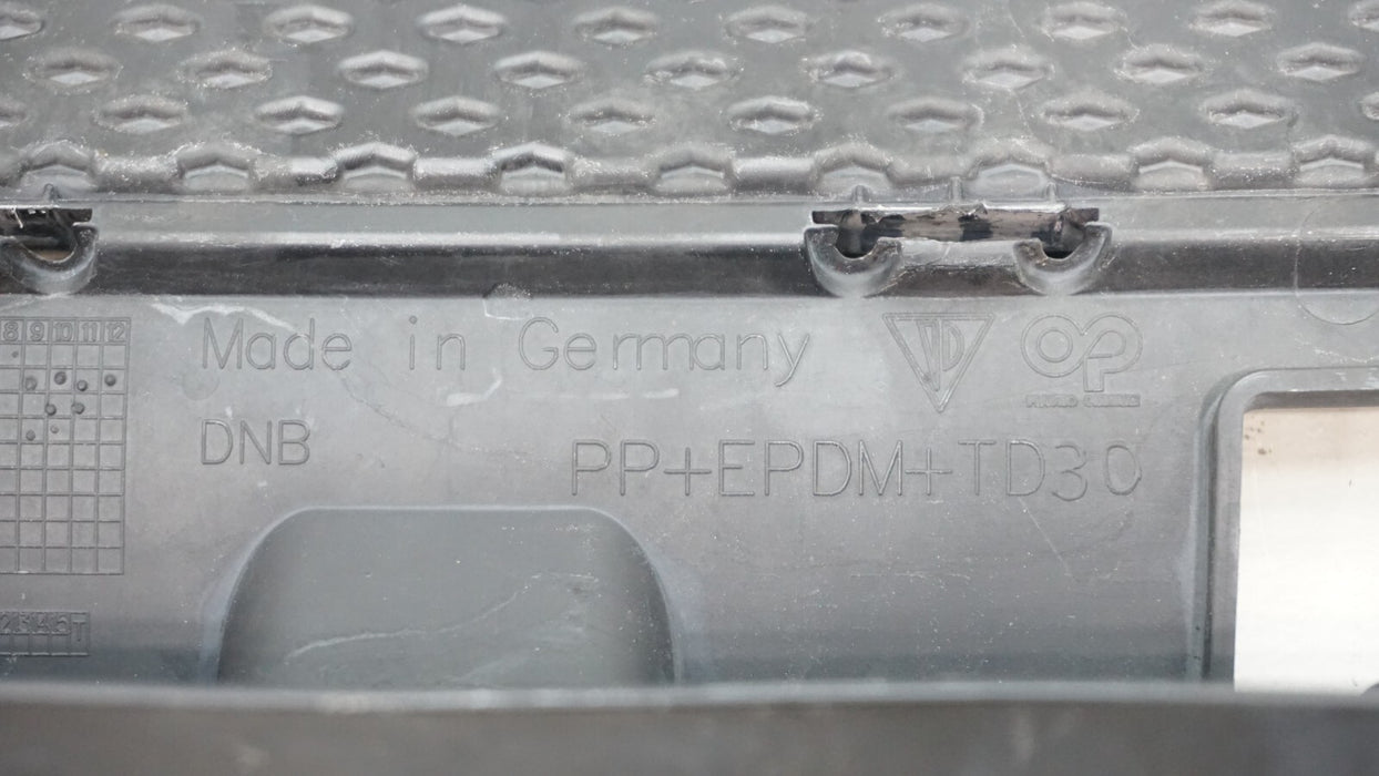 2019-2021 PORSCHE MACAN FRONT BUMPER RADIATOR GRILLE OEM