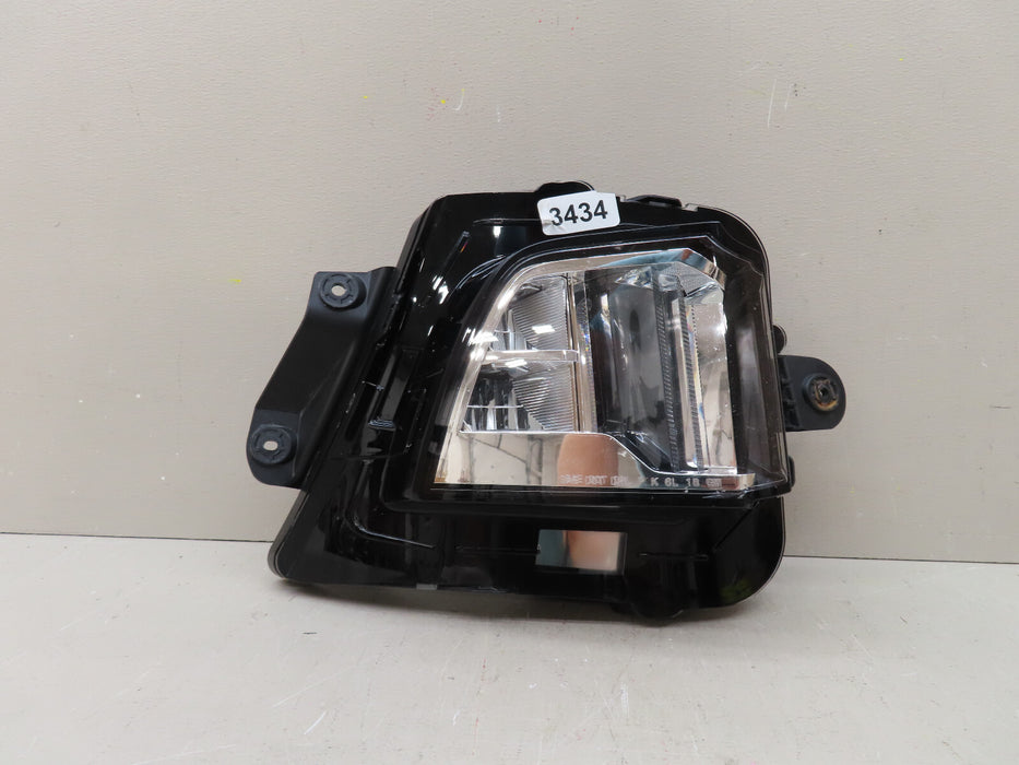 2018 2019 CADILLAC XTS FRONT RIGHT PASSENGER DAY TIME LIGHT OEM 23353386
