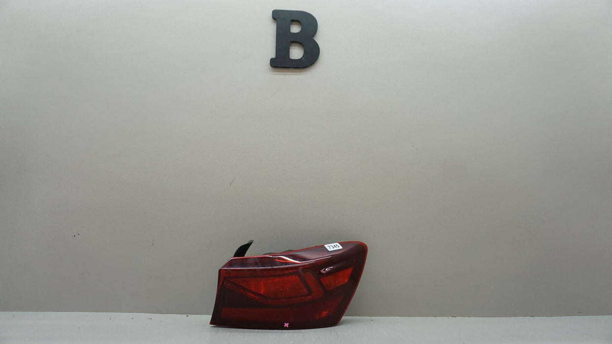 2019-2021 KIA FORTE REAR RIGHT OUTER PASSENGER SIDE TAIL LIGHT OEM 2020