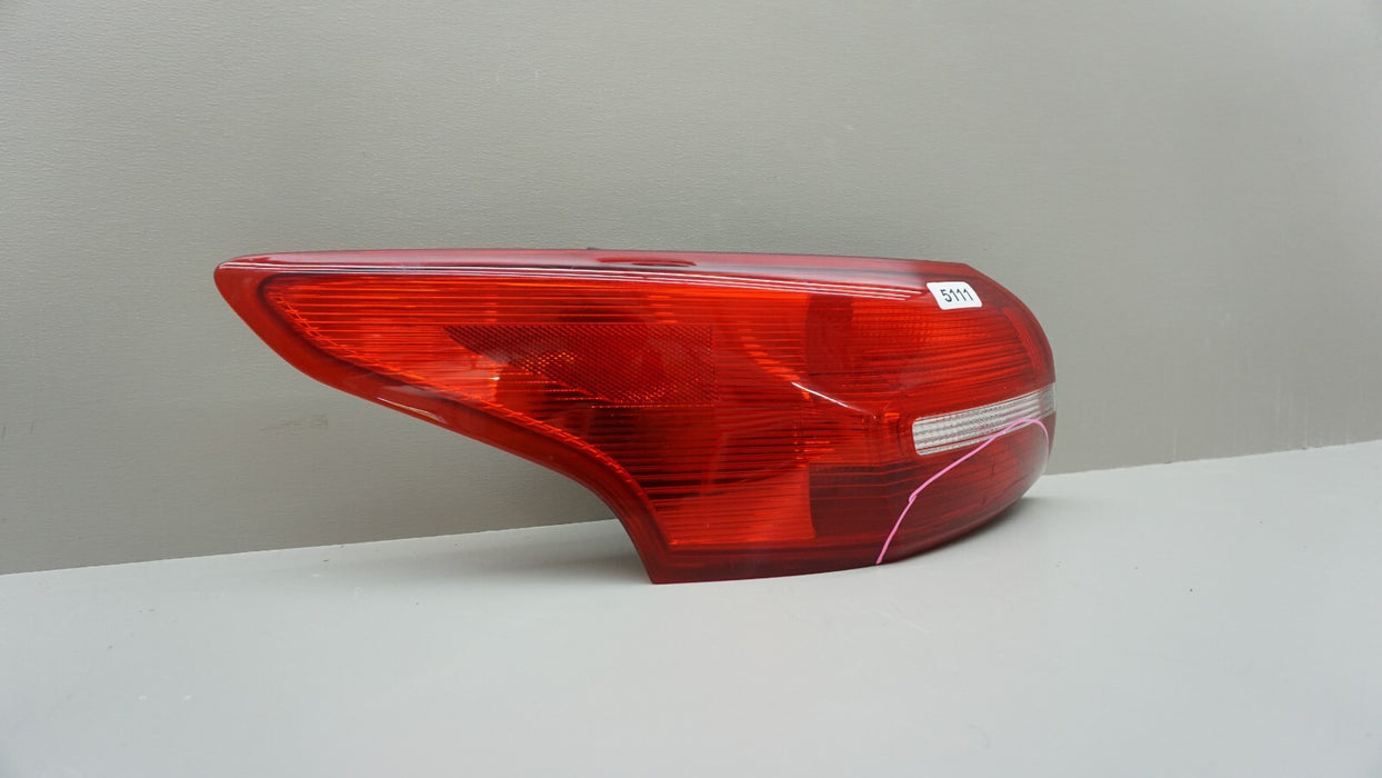 2015-2018 FORD FOCUS SEDAN LEFT DRIVER SIDE TAIL LIGHT LAMP OEM F1EB-13405-FE