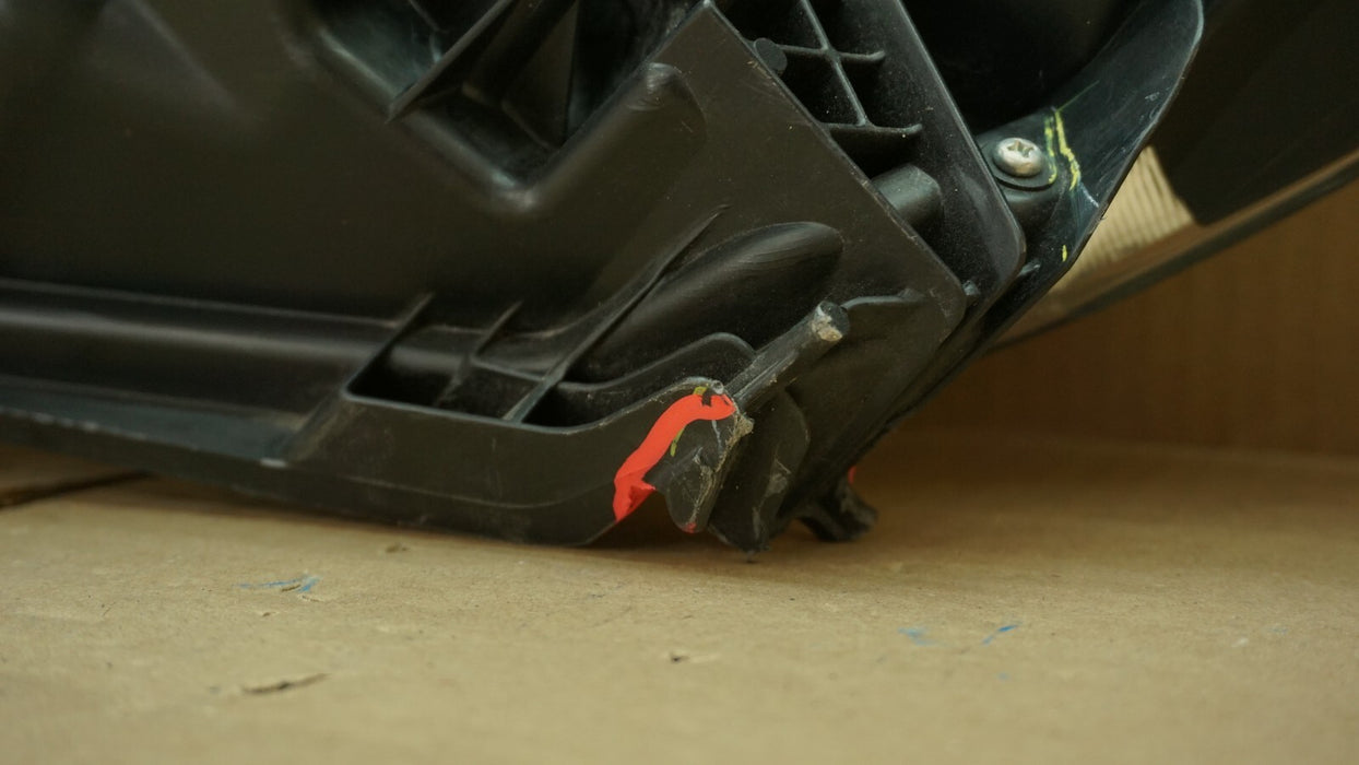 2019-2021 HONDA HRV HR-V FRONT RIGHT PASSENGER SIDE HEADLIGHT HALOGEN OEM