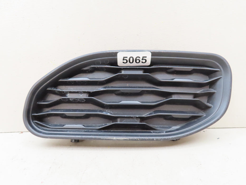2019-2021 DODGE RAM 1500 FRONT RIGHT PASSENGER TOW HOOK BEZEL COVER OEM
