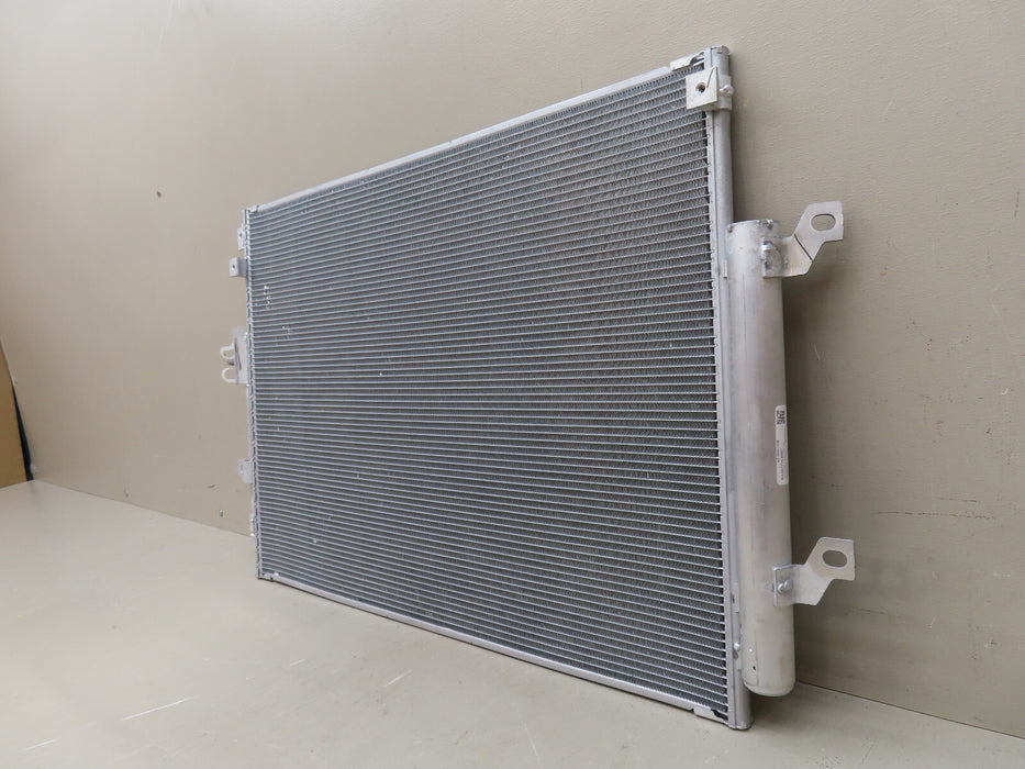 2019-2022 JEEP CHEROKEE FRONT A/C AIR CONDITIONING CONDENSER 68399028AB OEM