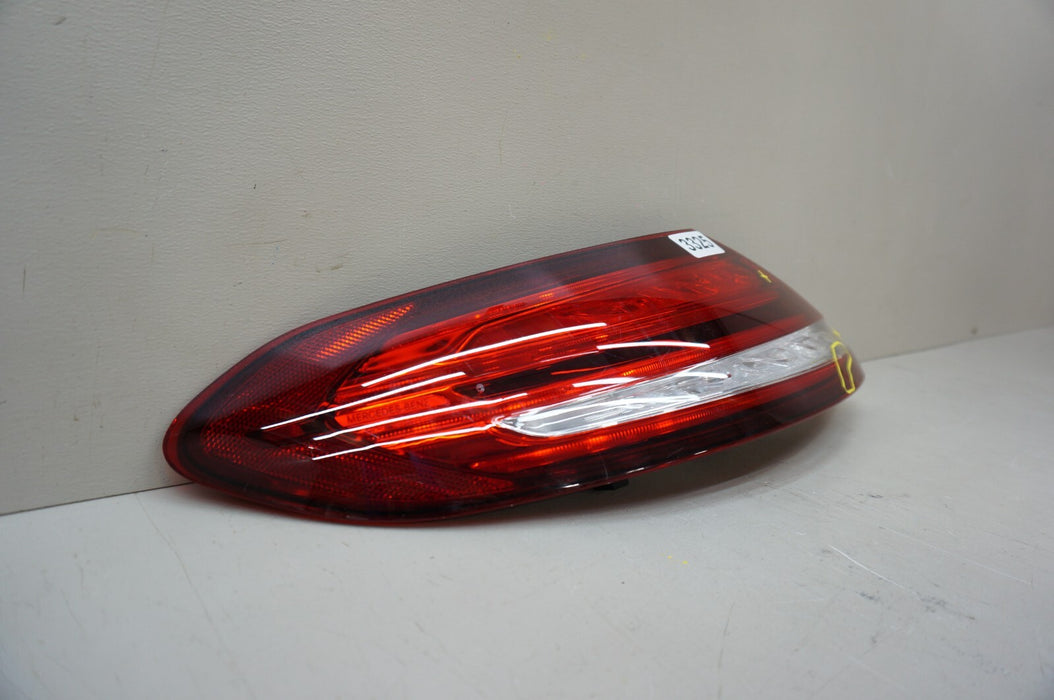 2019-2021 MERCEDES-BENZ C300 REAR LEFT DRIVERS SIDE TAIL LIGHT OEM 19 20 21