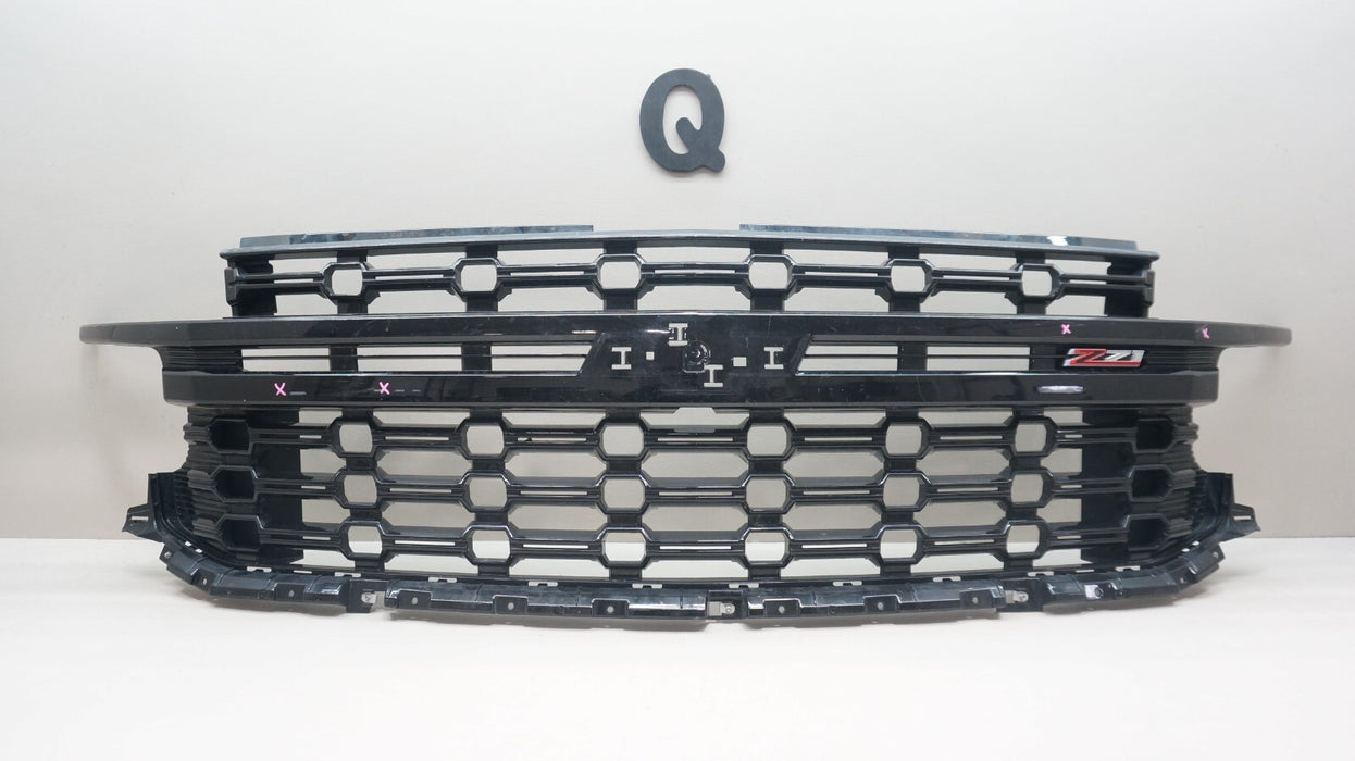 2021-2022 CHEVROLET TAHOE Z71 FRONT BUMPER RADIATOR GRILLE OEM