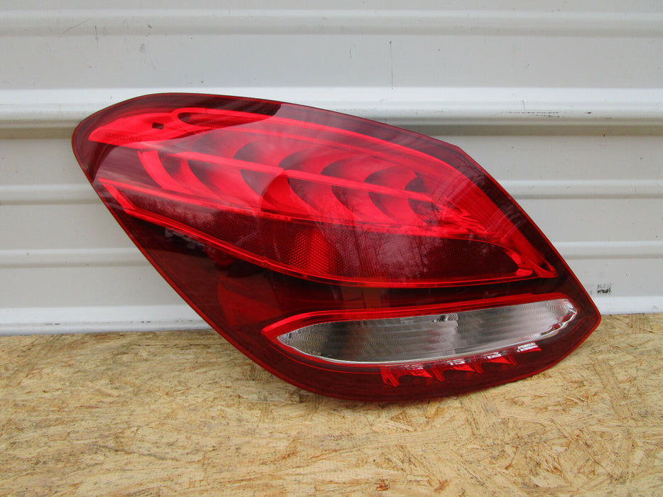 15 16 17 MERCEDES W205 C-CLASS SEDAN LEFT REAR LED TAILLIGHT TAILLAMP OEM