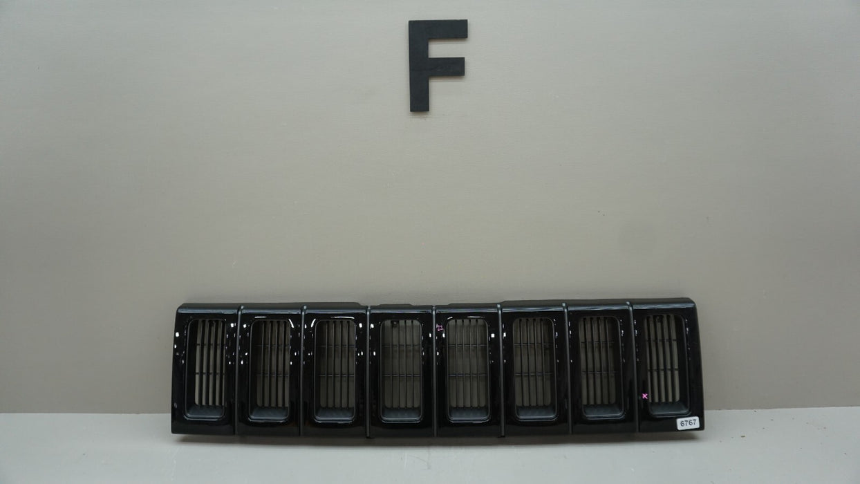 1993-1995 JEEP CHEROKEE FRONT UPPER MAIN GRILLE 5DF54TRM OEM 93 94 95