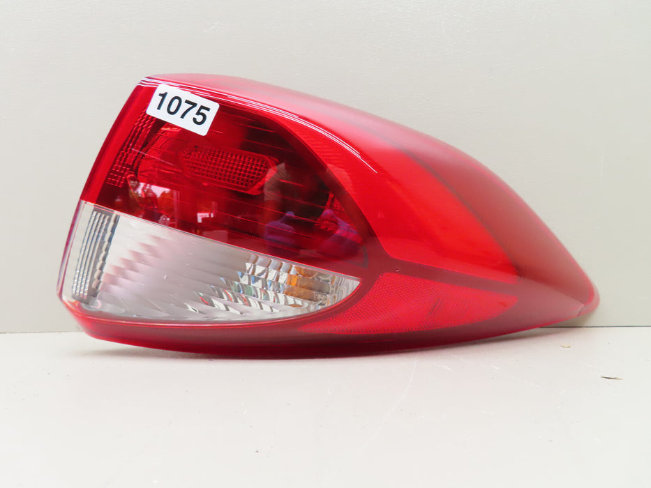 2016-2018 HYUNDAI TUCSON RIGHT REAR TAILLIGHT LAMP OEM