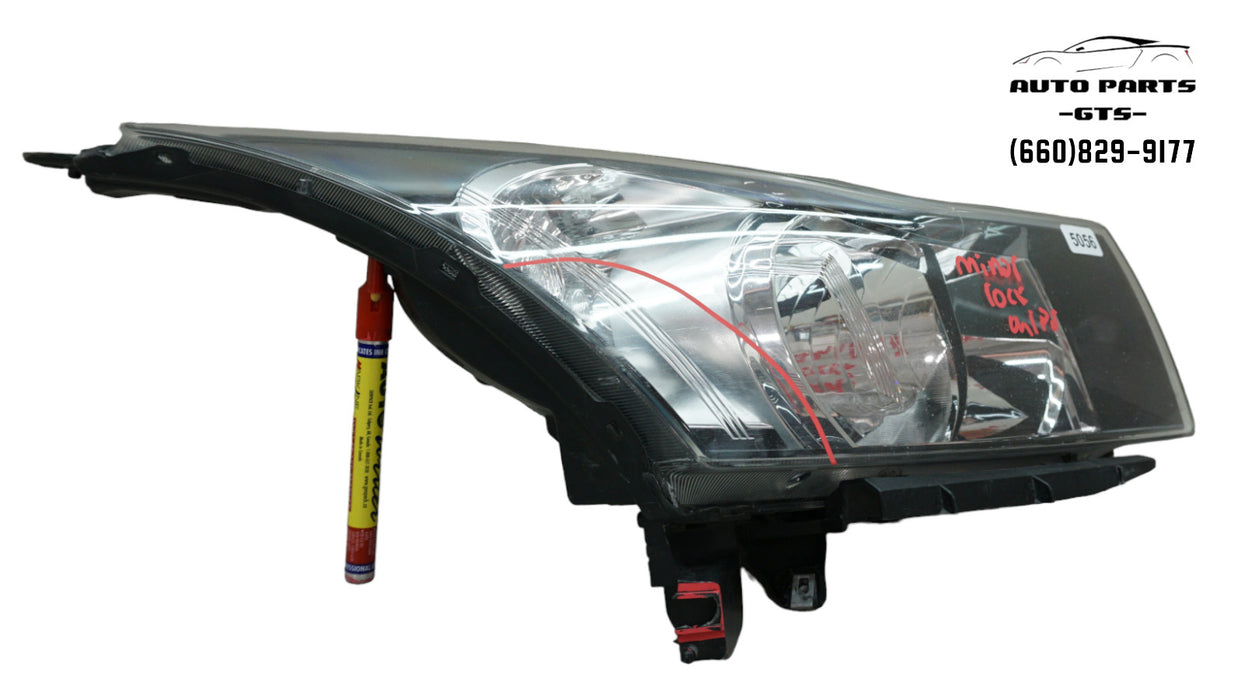 2011-2015 CHEVROLET CRUZE FRONT RIGHT PASSENGER SIDE HEADLIGHT HALOGEN OEM 11 12