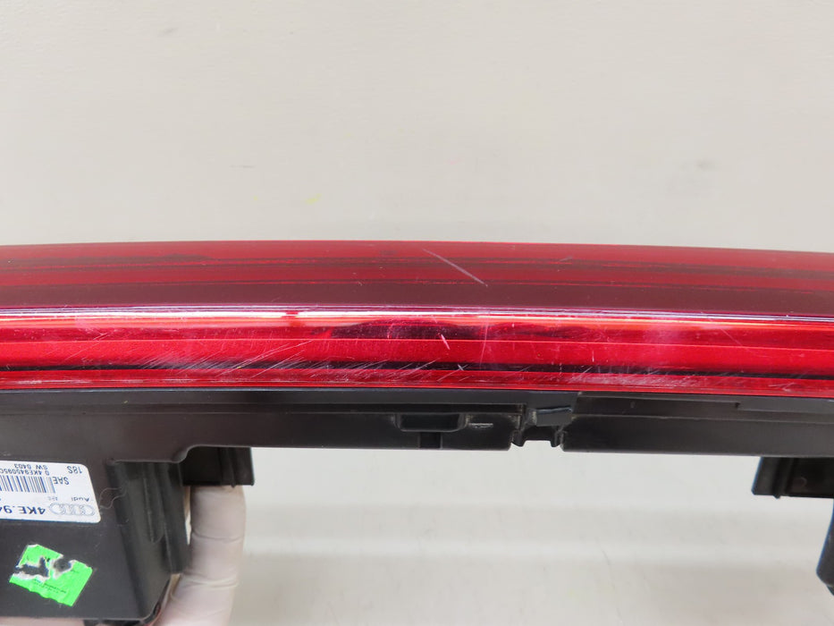 2019-2021 AUDI E-TRON REAR CENTER TRUNK TAIL LIGHT OEM