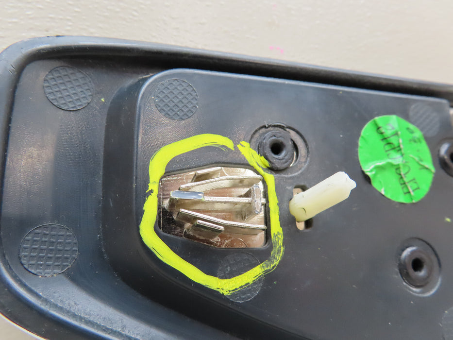 2019-2022 GMC SIERRA 1500 FENDER VENT FRONT RIGHT PASSENGER SIDE OEM 84431323