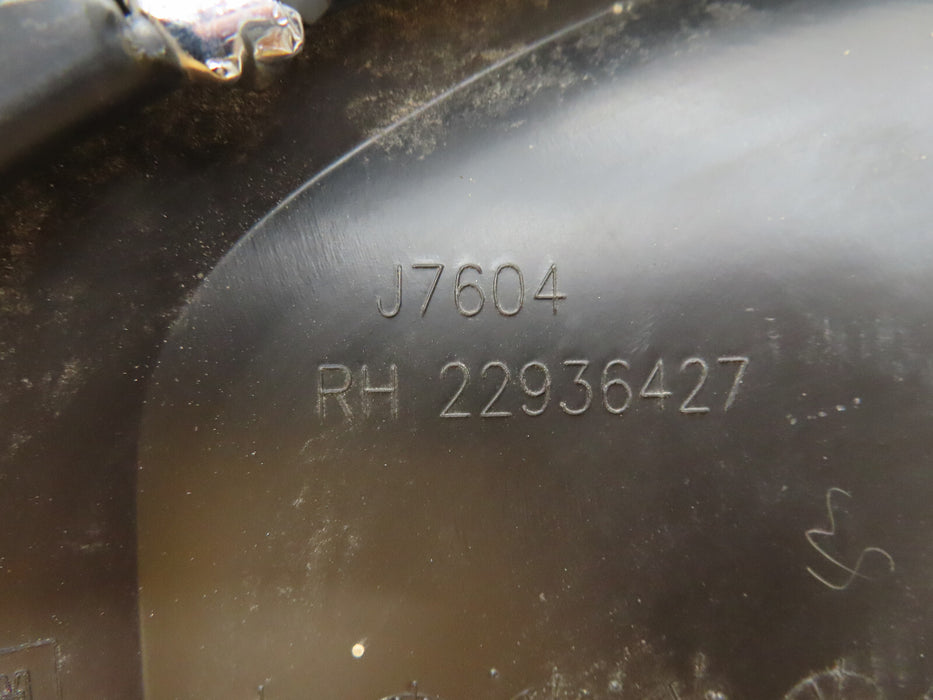 2015-2020 GMC YUKON XL YUKON FRONT RIGHT PASSENGER FOG LIGHT COVER OEM