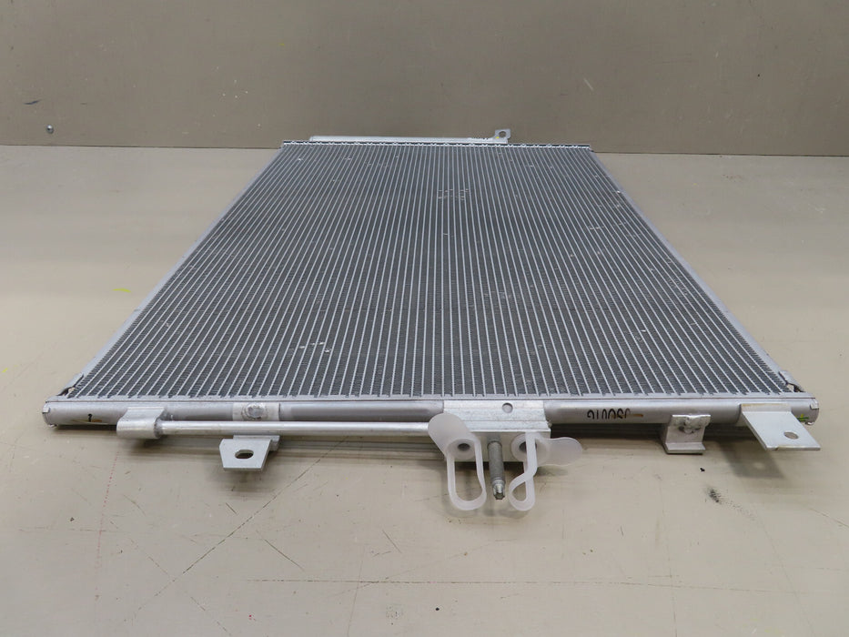 2019-2022 JEEP CHEROKEE FRONT A/C AIR CONDITIONING CONDENSER 68399028AB OEM