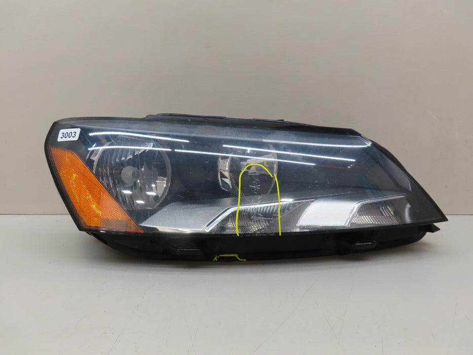 2012-2015 VOLKSWAGEN PASSAT FRONT RIGHT PASSENGER HEADLIGHT LAMP HALOGEN OEM