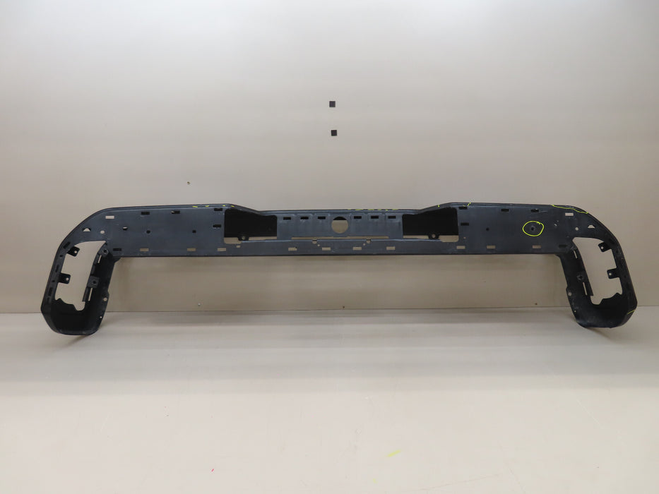 2019-2022 CHEVROLET/GMC SILVERADO/SIERRA 1500 REAR METAL BUMPER OEM