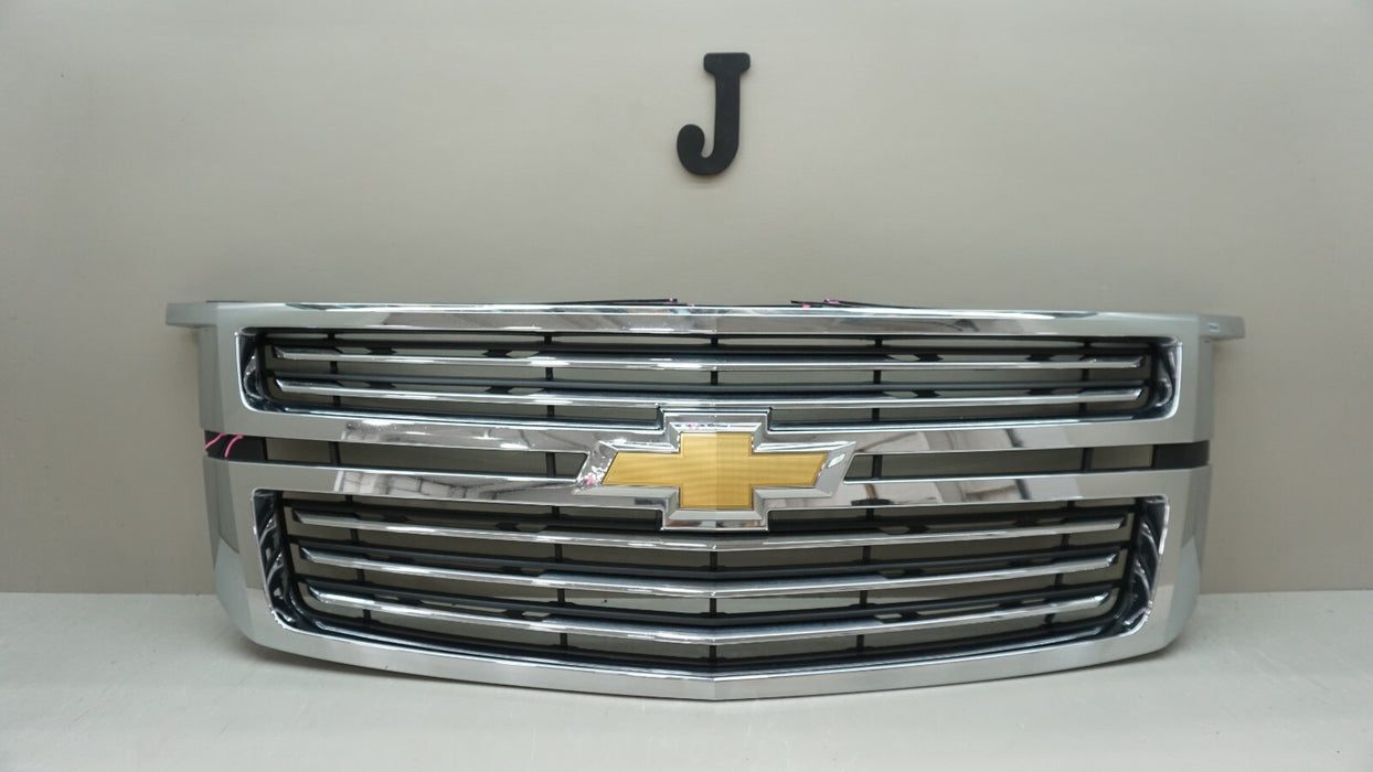 2015-2020 CHEVROLET TAHOE FRONT BUMPER RADIATOR GRILLE GRILL 22936489 OEM