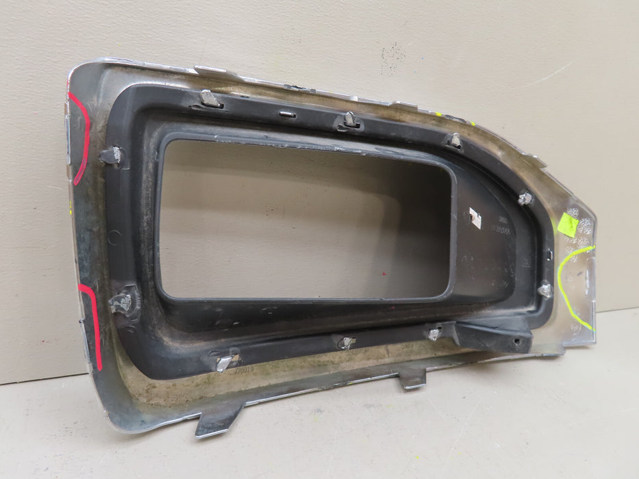 2015-2020 GMC/CADILLAC YUKON-ESCALADE FRONT LEFT DRIVER FOG LIGHT BEZEL OEM