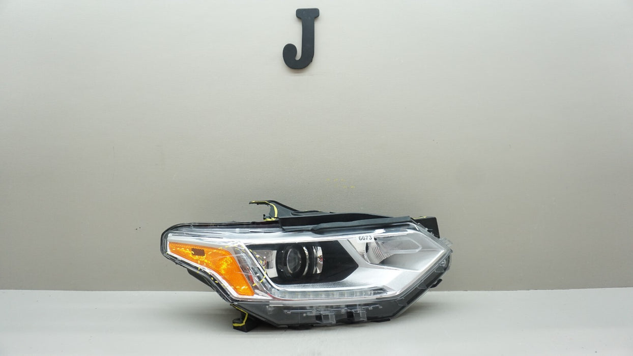 2018-2021 CHEVROLET TRAVERSE FRONT RIGHT PASSENGER SIDE HEADLIGHT XENON HID OEM