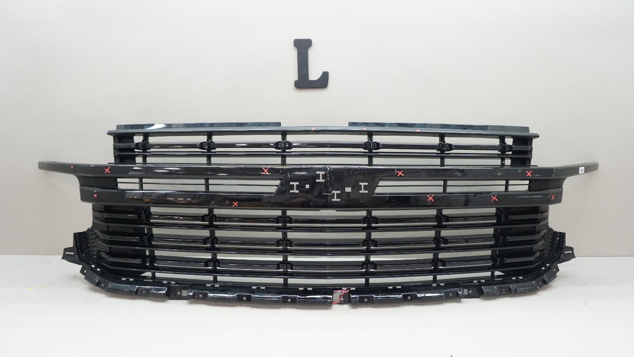2021-2023 CHEVROLET TAHOE SUBURBAN FRONT RADIATOR GRILLE GRILL OEM 84639388