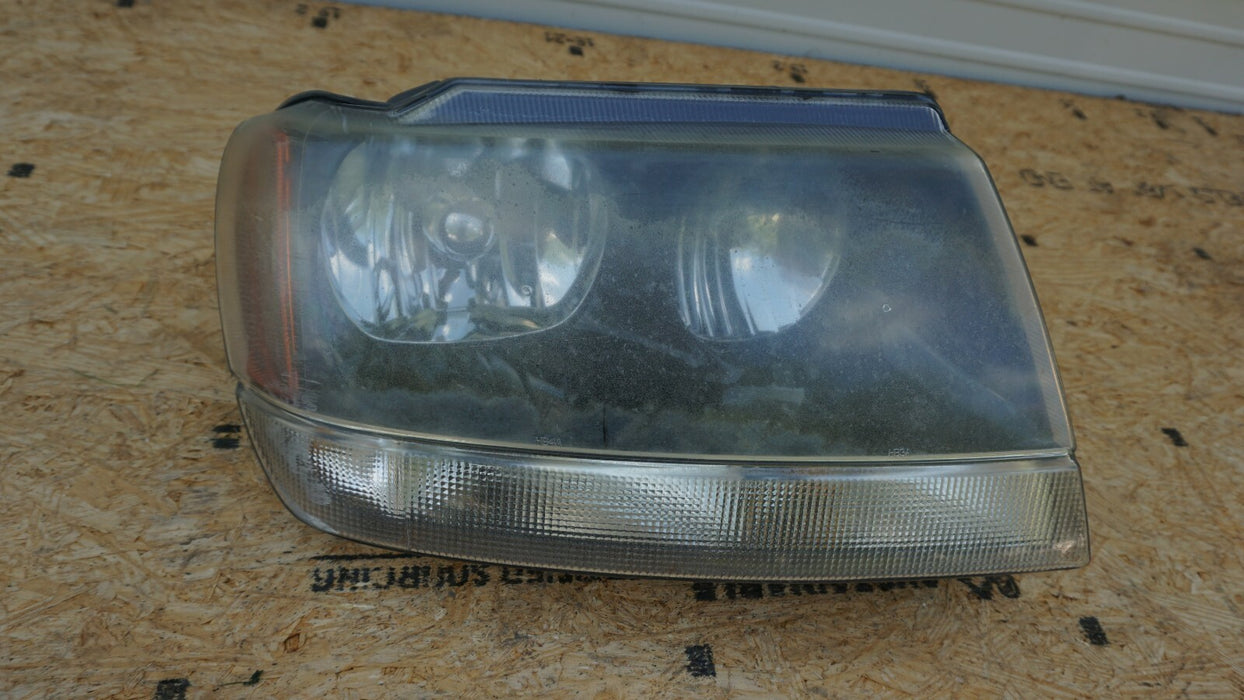 99 00 01 02 03 04 JEEP GRAND CHEROKEE RIGHT FRONT HEADLIGHT OEM