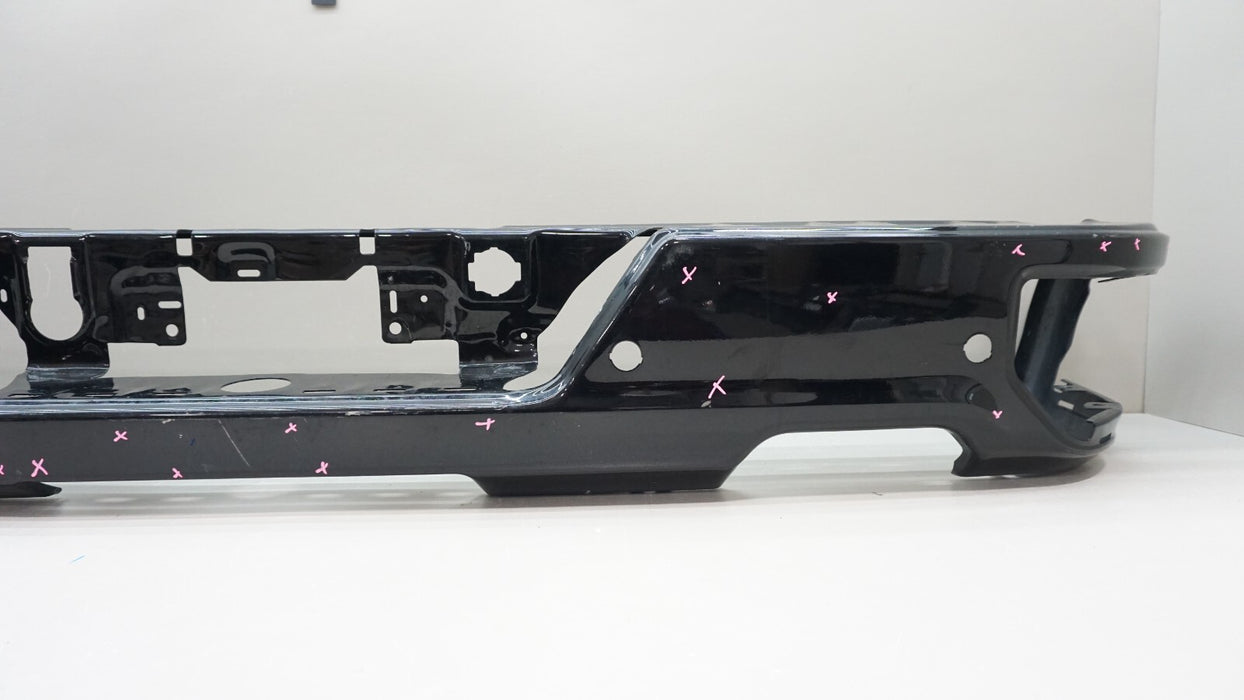 2019-2022 CHEVROLET SILVERADO GMC SIERRA 1500 REAR BUMPER METAL OEM 84429050