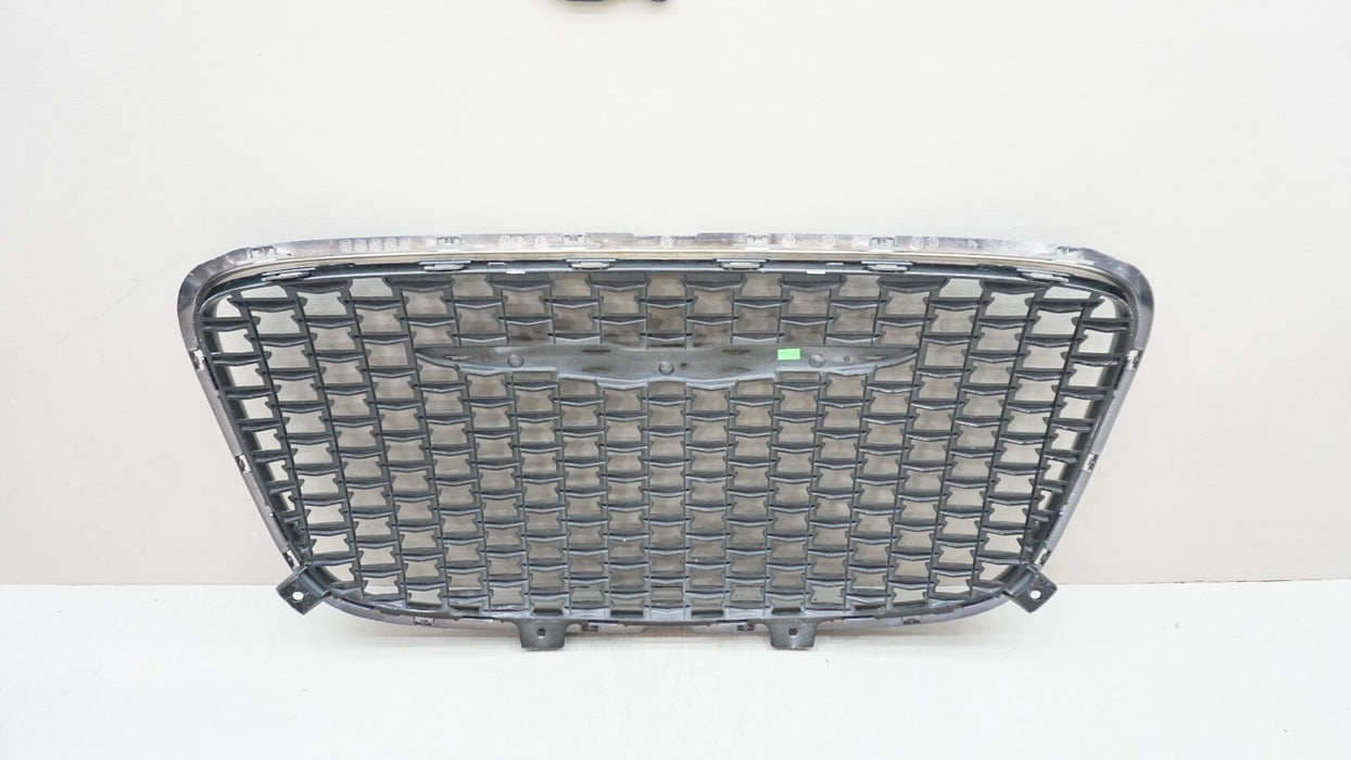 2015-2021 CHRYSLER 300 FRONT RADIATOR GRILLE 6DF46TRMAB OEM