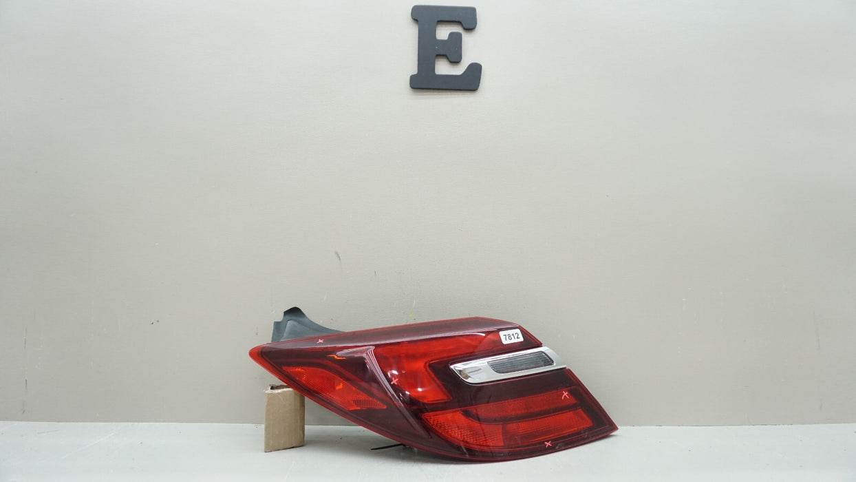 2014-2017 BUICK REGAL REAR LH LEFT DRIVER SIDE TAIL LIGHT OEM