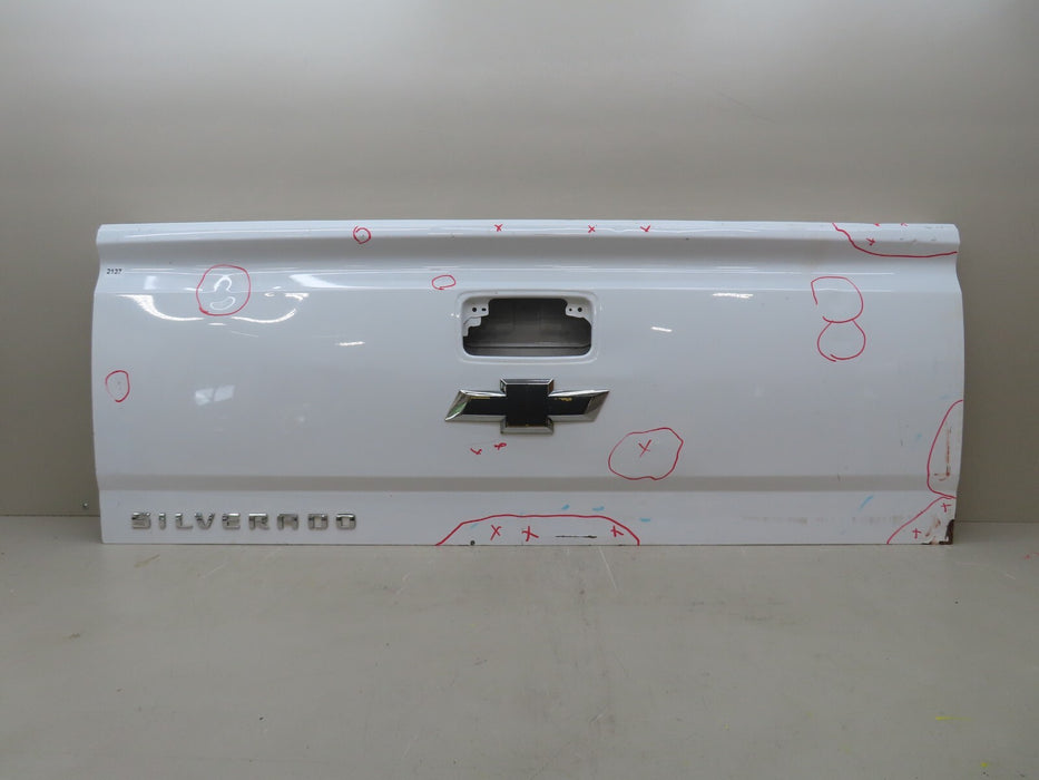 2016-2018 CHEVROLET SILVERADO 1500 2500 3500 HD REAR TAILGATE W/ EMBLEM OEM