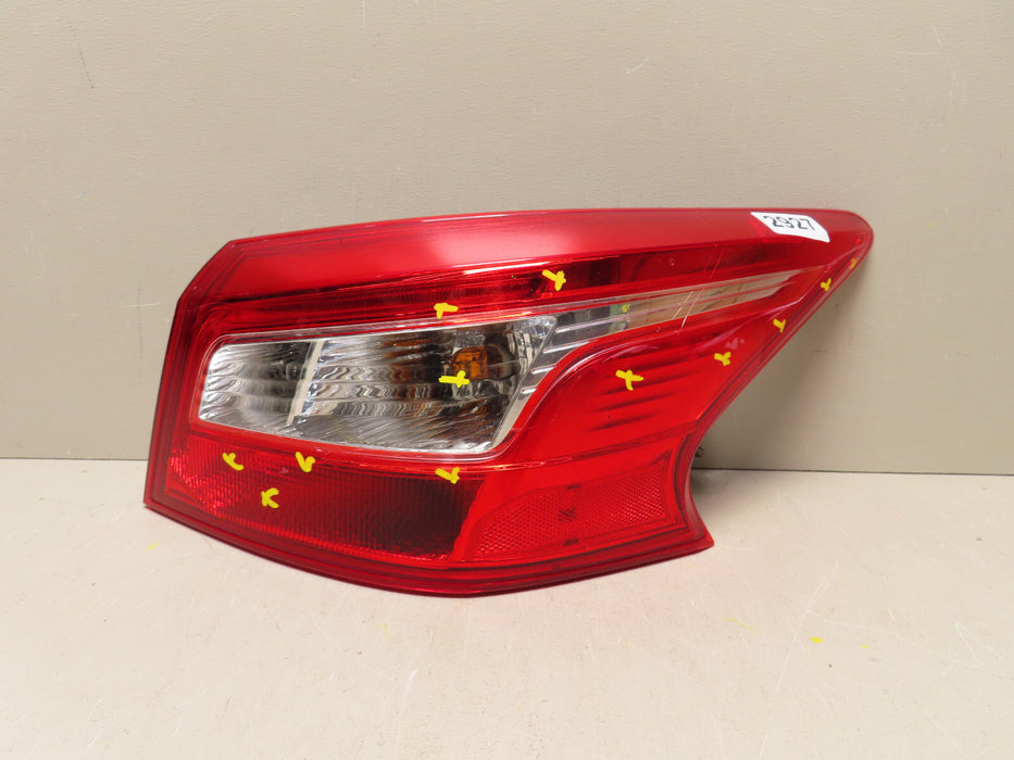 2016-2019 NISSAN SENTRA REAR RIGHT PASSENGER SIDE TAIL LIGHT HALOGEN OEM