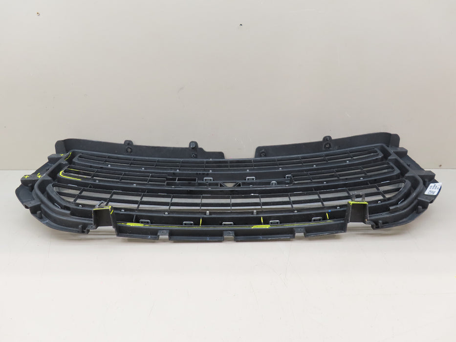 2015-2020 GMC YUKON XL FRONT RADIATOR GRILLE GRILL  OEM