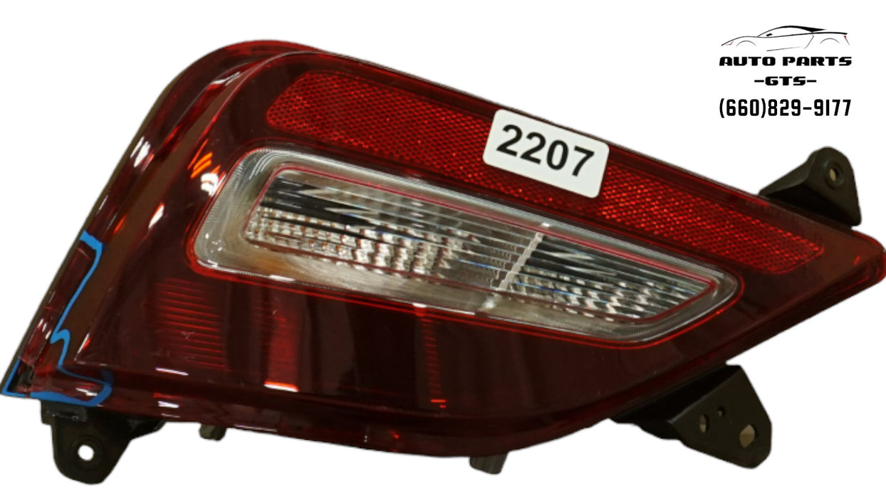 2019-2020 HYUNDAI SANTA FE REAR LEFT DRIVER SIDE TAIL LIGHT HALOGEN OEM 19 20