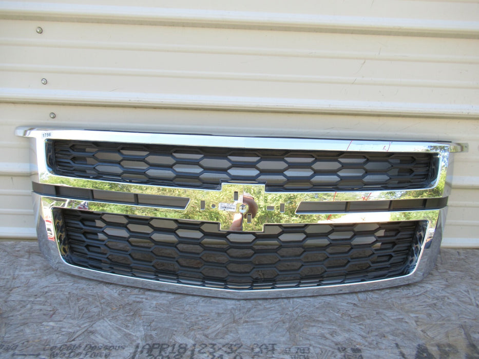 2015-2019 CHEVROLER TAHOE FRONT RADIATOR GRILLE GRILL CHROME W/O EMBLEM OEM