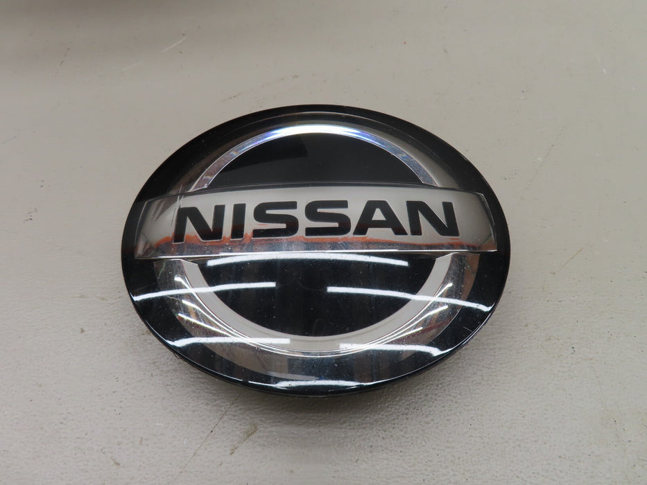 2018-2019 NISSAN ALTIMA FRONT GRILLE PLASTIC LID COVER EMBLEM LOGO SYMBOL OEM