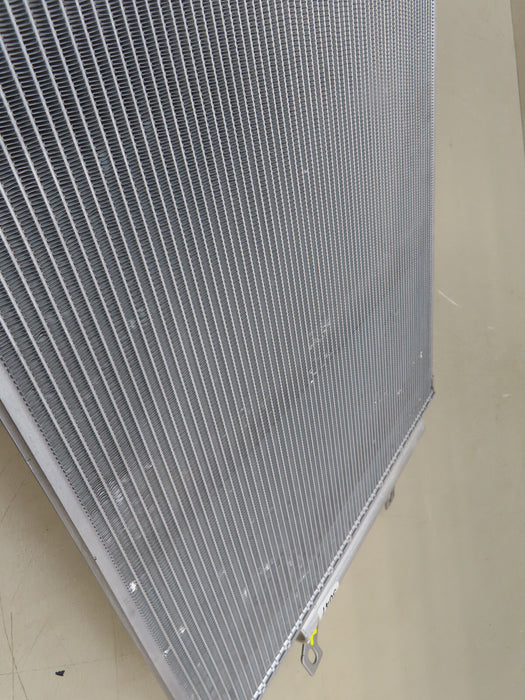 2019-2022 JEEP CHEROKEE FRONT A/C AIR CONDITIONING CONDENSER 68399028AB OEM