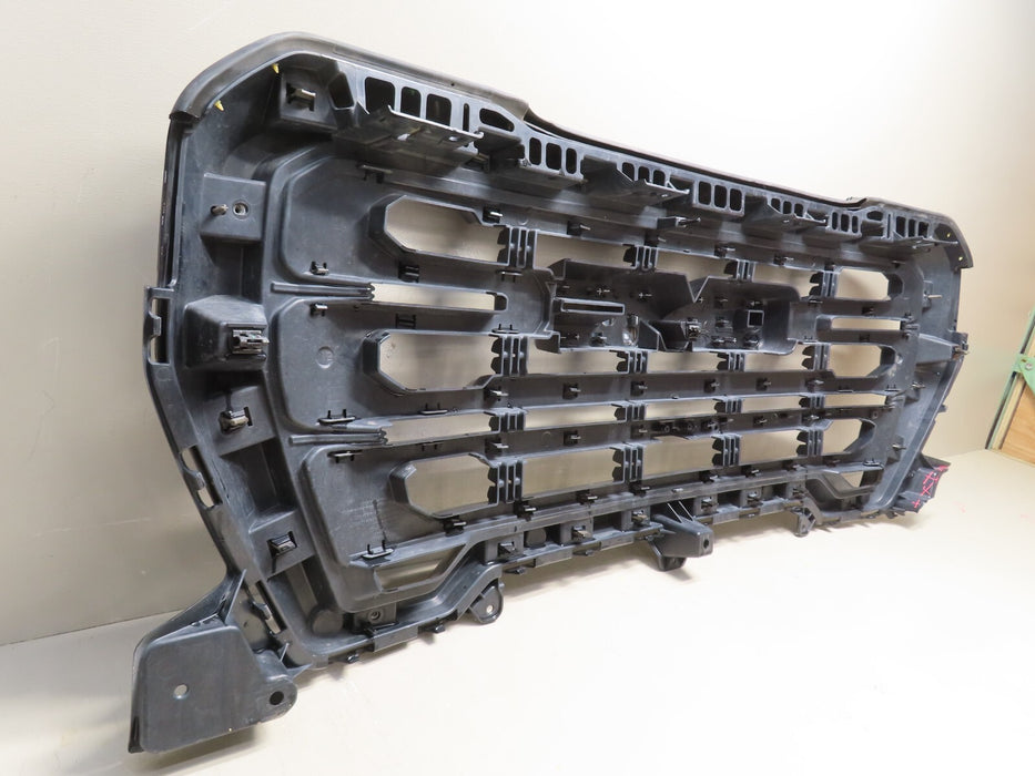 2019-2021 GMC SIERRA 1500 SLT FRONT BUMPER GRILLE GRILL W/ EMBLEM OEM 84699829