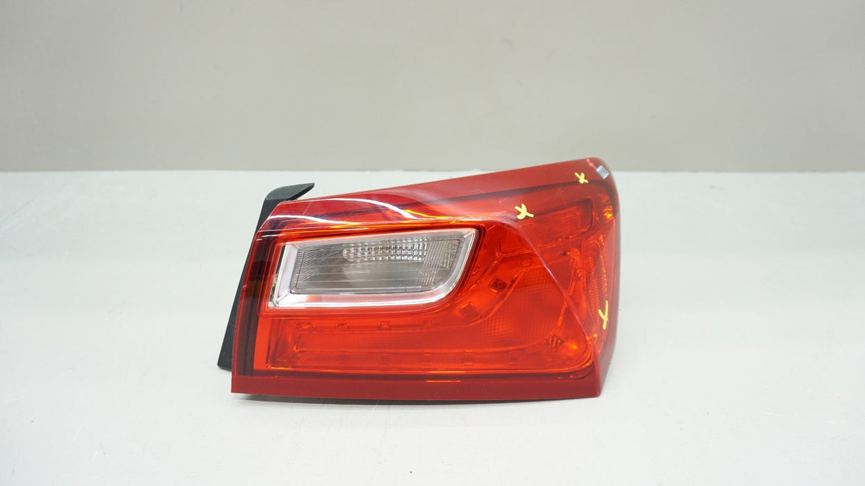 2016-2024 CHEVROLET MALIBU REAR RIGHT PASSENGER SIDE TAIL LIGHT OEM