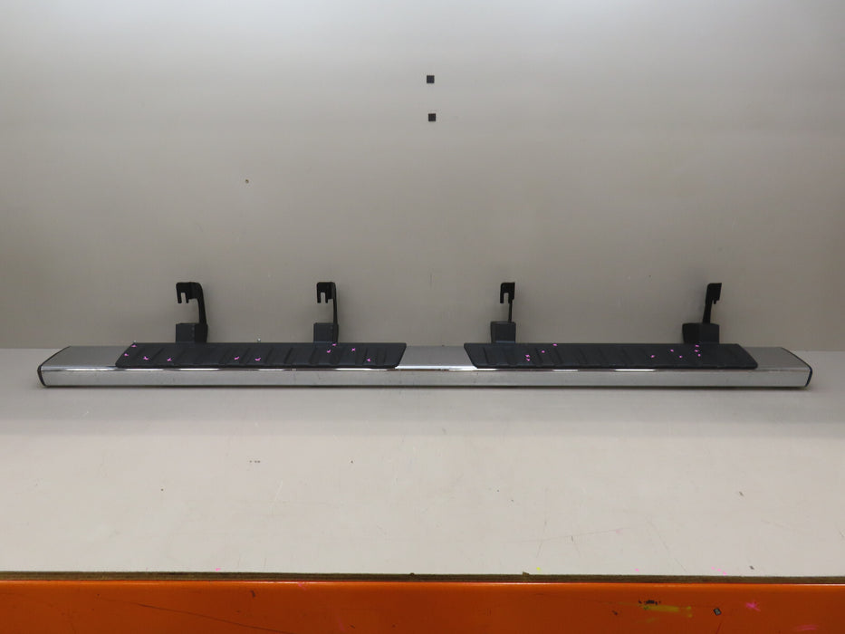 2015-2019 CHEVROLET/GMC SILVERADO-SIERRA 2500 3500 LEFT DRIVER RUNNING BOARD OEM