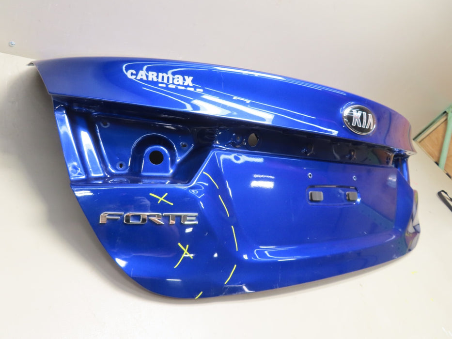 2019-2021 KIA FORTE 4DR SEDAN REAR TRUNK LID W/ EMBLEM BADGE NAMEPLATE OEM