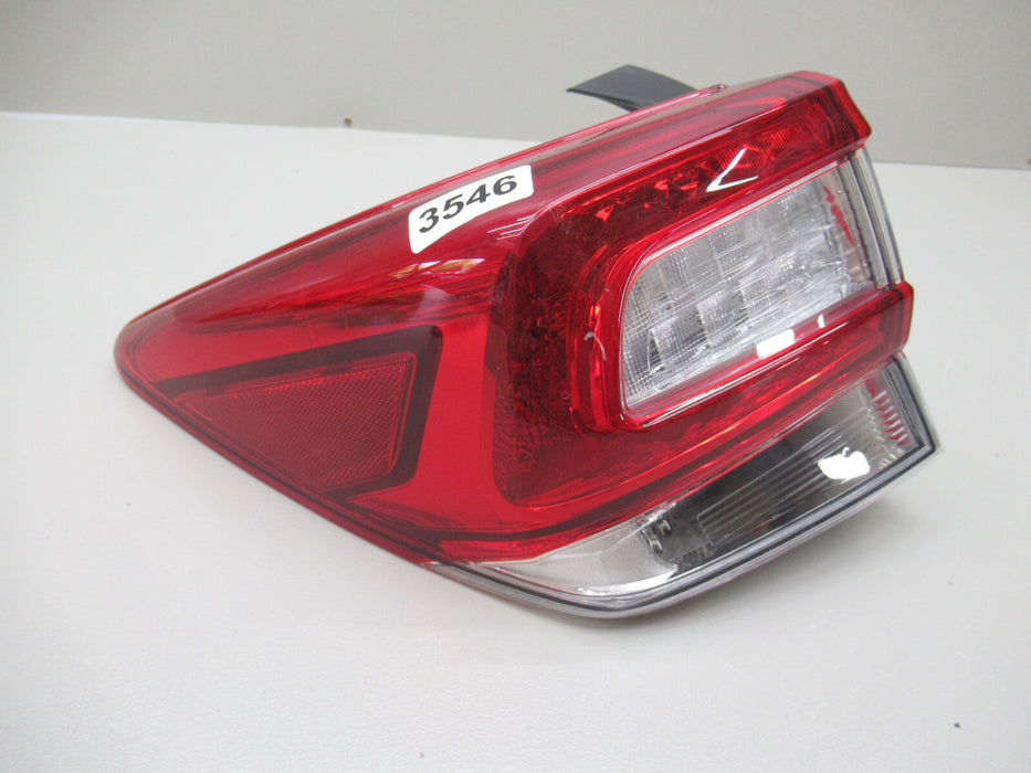 2018 - 2020 Subaru Crosstrek Outer Tail Light LAMP (LEFT/DRIVERS) OEM