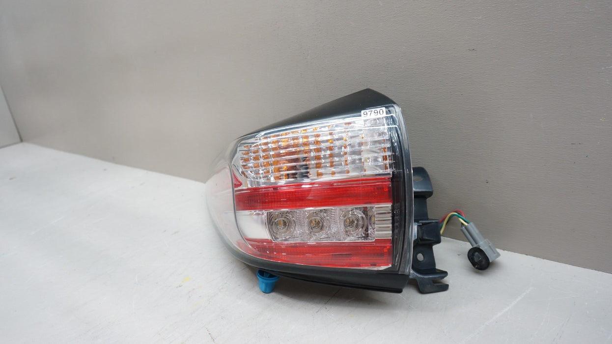 2015-2018 NISSAN MURANO REAR LEFT DRIVER SIDE OUTER TAIL LIGHT OEM