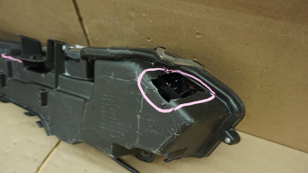 2015-2021 LEXUS NX200T NX300 NX300H FRONT LEFT DRIVER SIDE FOG LIGHT OEM