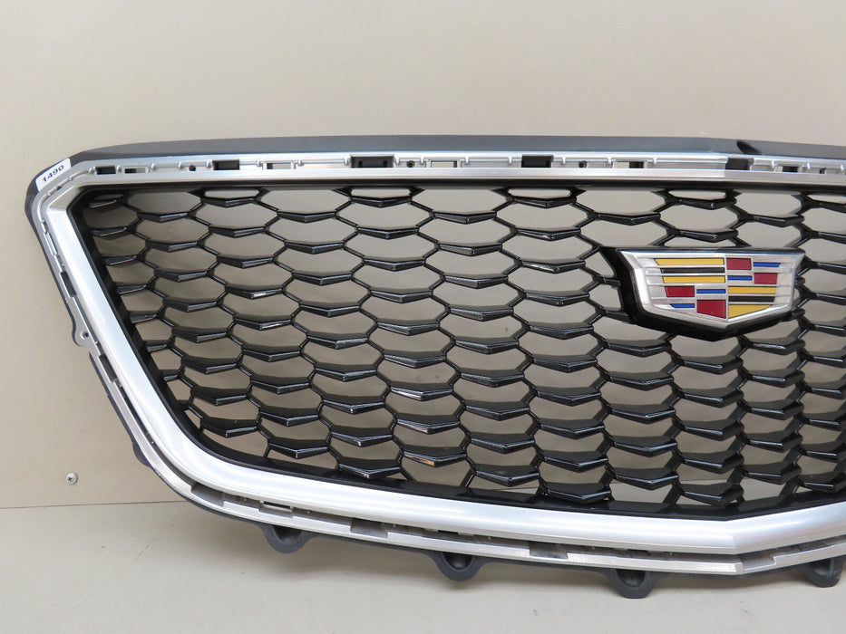 2019-2022 CADILLAC XT4 SPORT FRONT RADIATOR GRILLE GRILL W/EMBLEM OEM 84582860