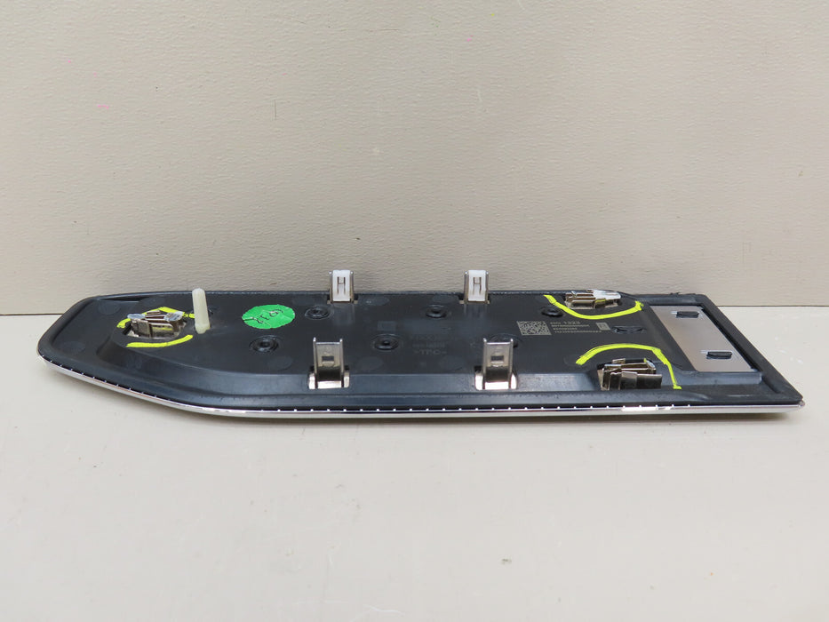 2019-2022 GMC SIERRA 1500 FENDER VENT FRONT RIGHT PASSENGER SIDE OEM 84431323