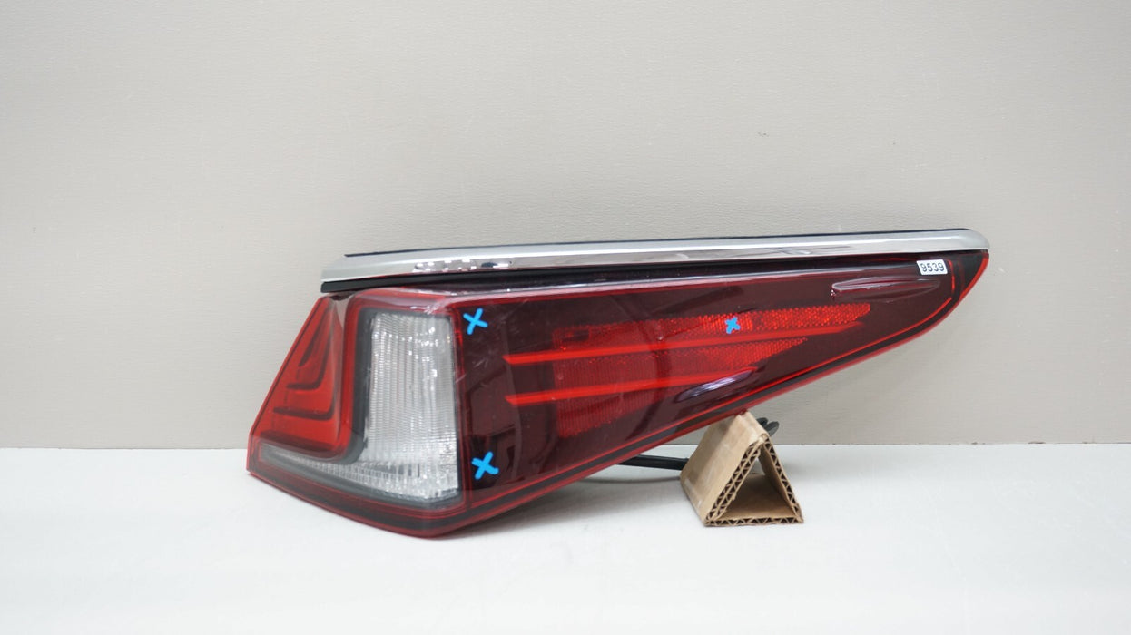 2019-2023 LEXUS ES350 ES300H REAR RIGHT LED TAIL LIGHT OEM