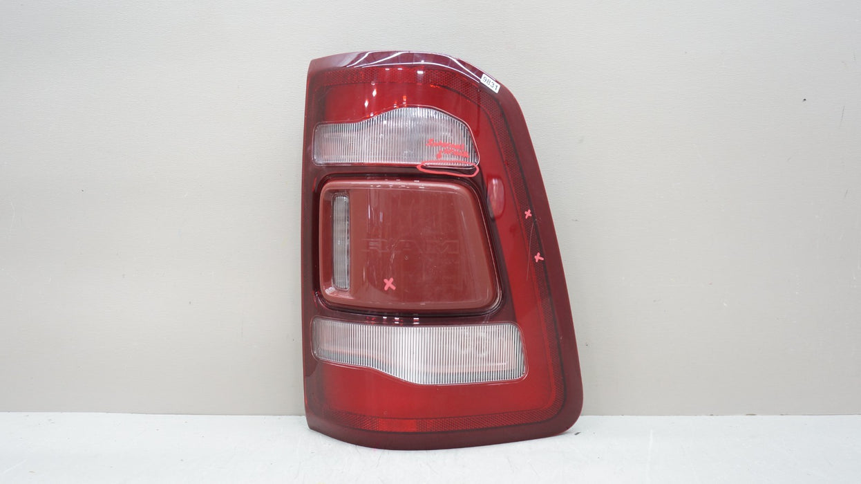 2019-2024 DODGE RAM 1500 REAR RIGHT PASSENGER SIDE TAIL LIGHT W BLIND SPOT OEM